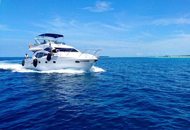Vanquish 45 — Helena & Florian M. yacht charter experience in Cap d'Antibes