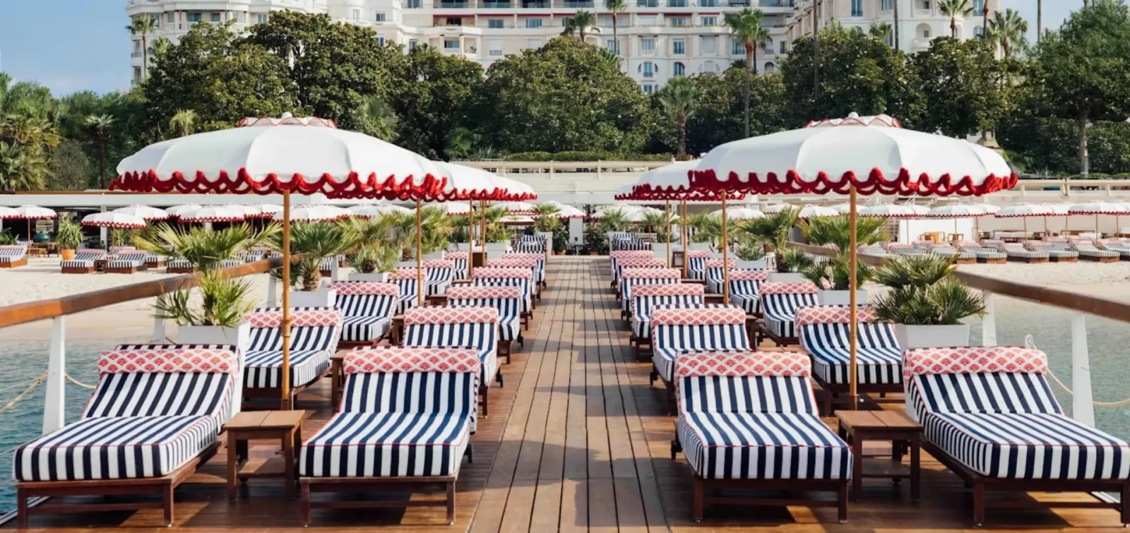 Plage Majestic Barrière — Mediterranean fine dining restaurant Cannes