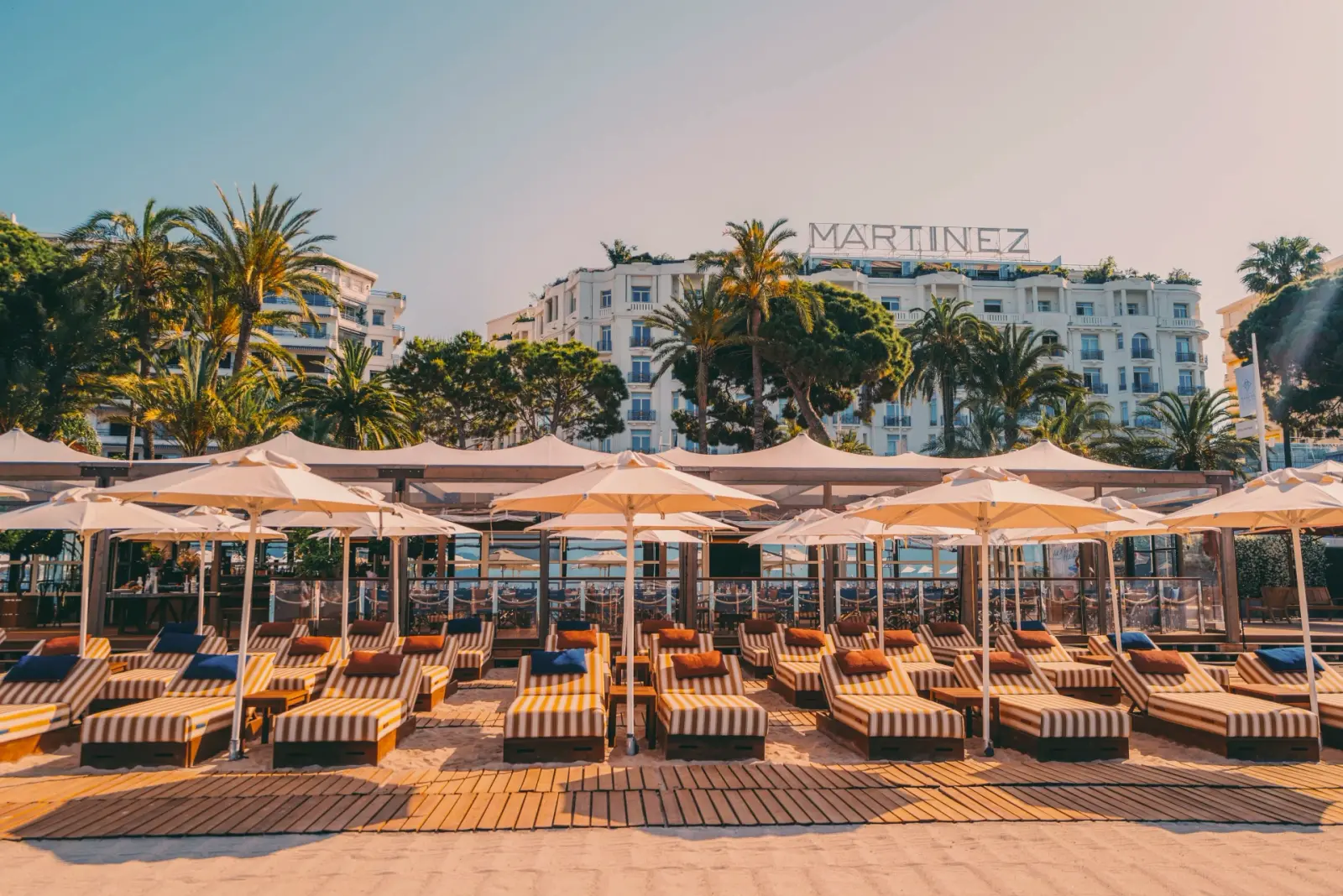 Plage du Martinez — Provençal & seafood restaurant Cannes