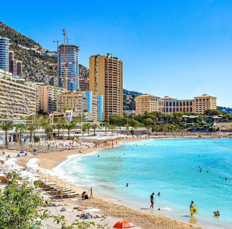 Larvotto Beach — yacht anchor spot near Monaco