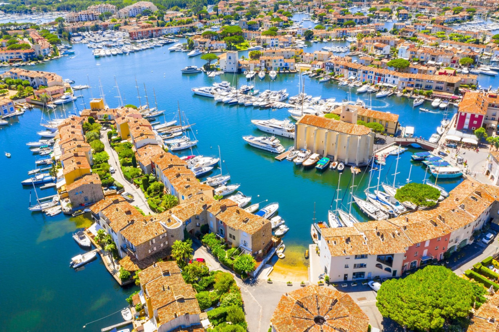 Port Grimaud — yacht anchor spot near Saint-Tropez